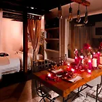 Rustic Charm&dreamhome 40m2 In The Heart Of Paris, Near Pompidou And Notre-dame, Subway 4,8,9 Honeymoon Favourite